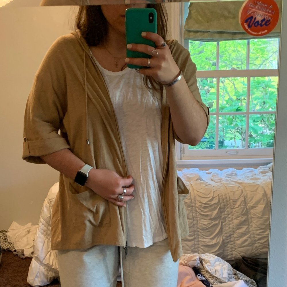 Neutral Zip Up - Picture 5 of 6